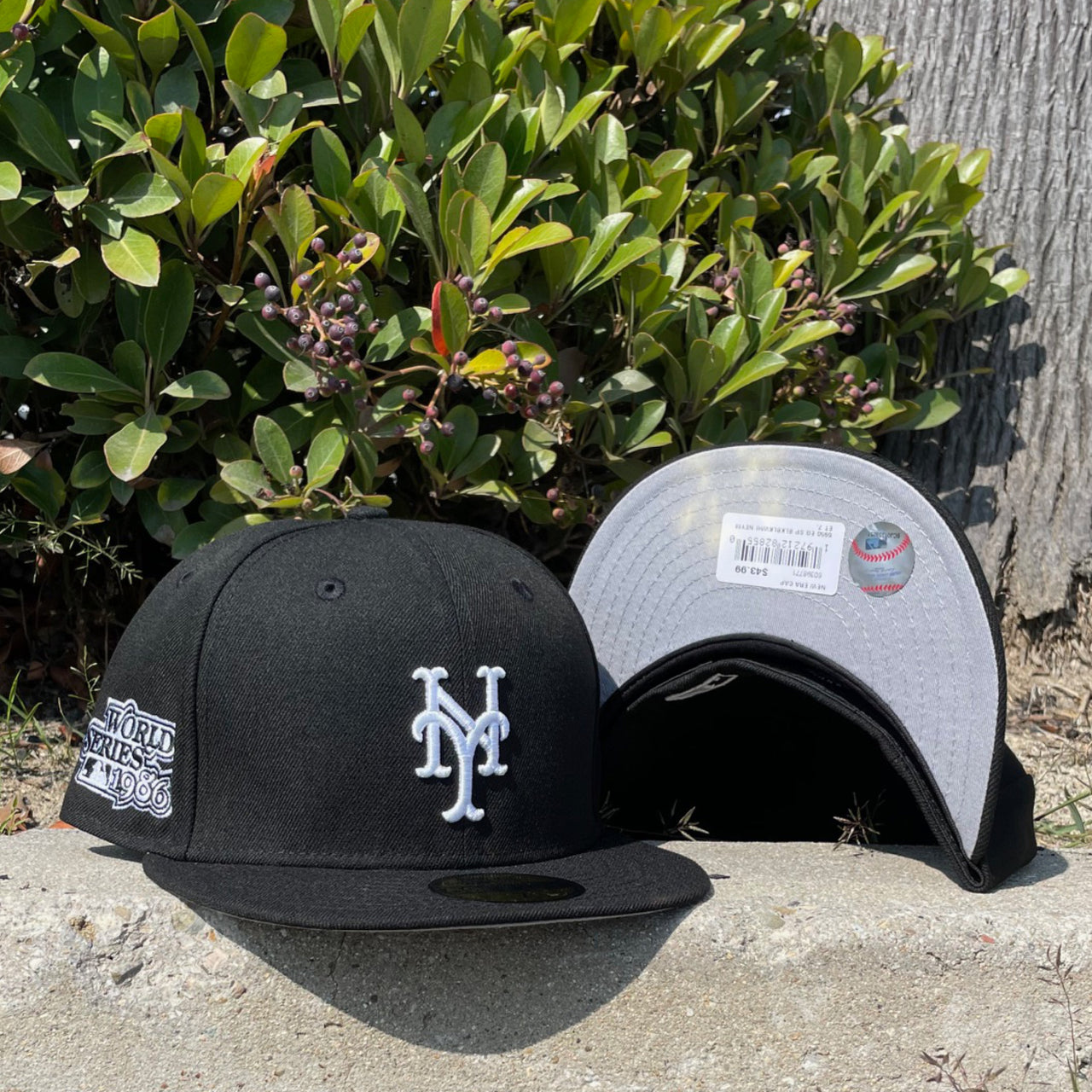 New Era New York Mets 1986 World Series Side Patch Black and White Fitted Hat