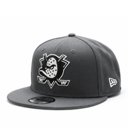 New Era Anaheim Ducks Dark Graphite 9FIFTY Snapback Hat