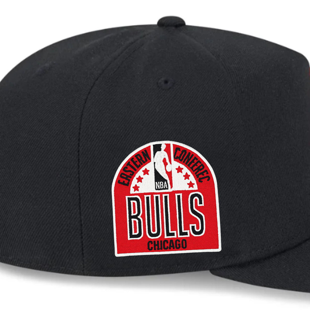 side patch of New Era Chicago Bulls Black 9FIFTY A-Frame Curved Snapback Hat