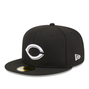 Front View of New Era Cincinnati Reds World Series Black and White 59FIFTY Fitted Hat