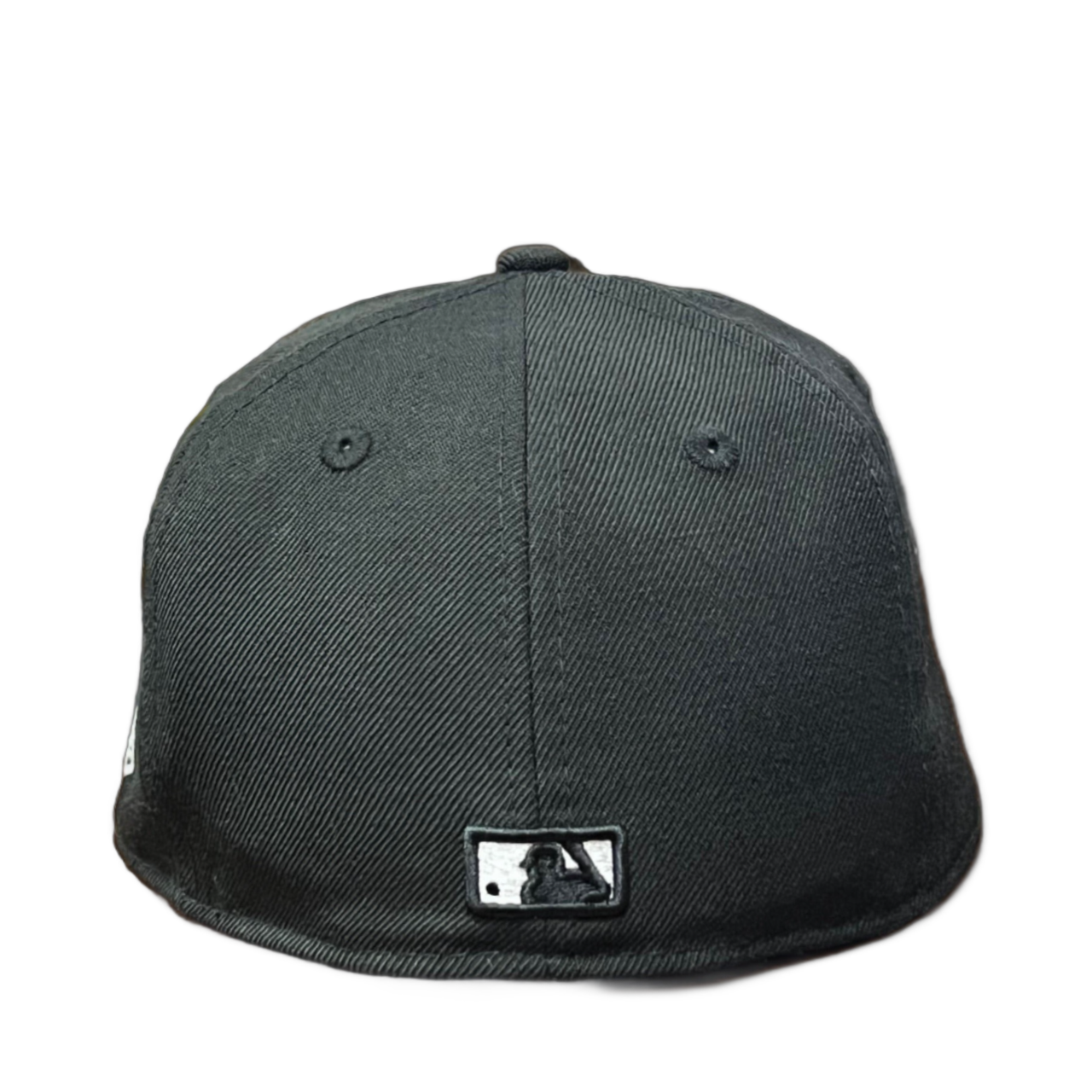 New Era New York Yankees Black White Outlined 59FIFTY Fitted Men's Hat