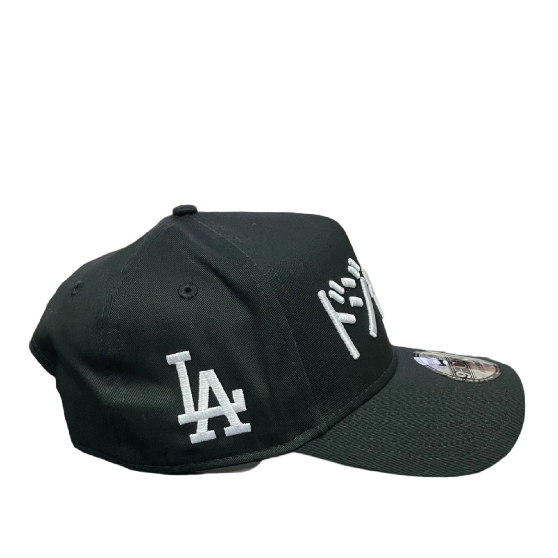 Side of New Era Los Angeles Dodgers Japanese Writing Black 9FORTY A-Frame Snapback