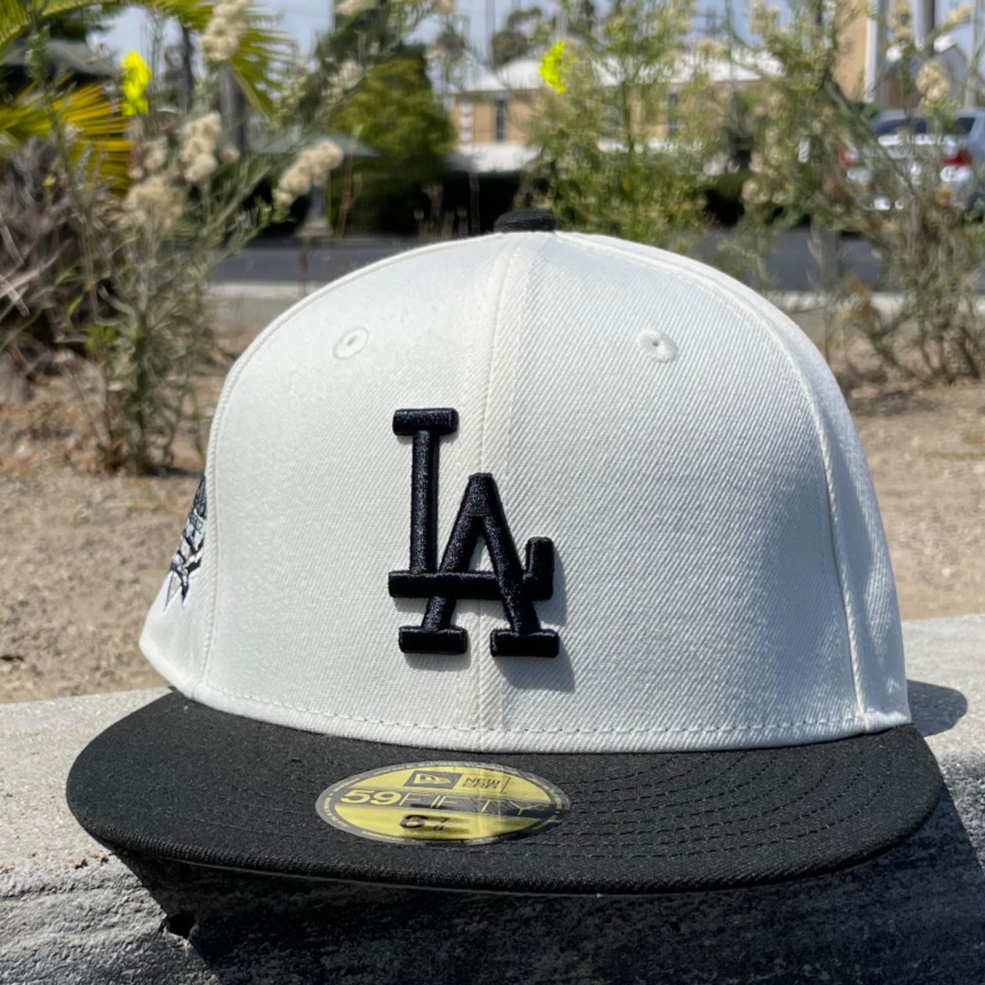 New Era Los Angeles Dodgers LA Chrome Black 2 Tone 59Fifty Fitted Hat