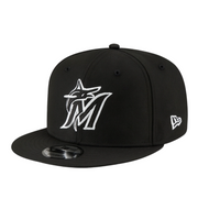Miami Marlins black snapback hat – New Era 9FIFTY, white embroidered logo, perfect for streetwear and MLB fans.