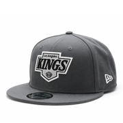 New Era Los Angeles Kings Dark Graphite 9FIFTY Snapback Hat