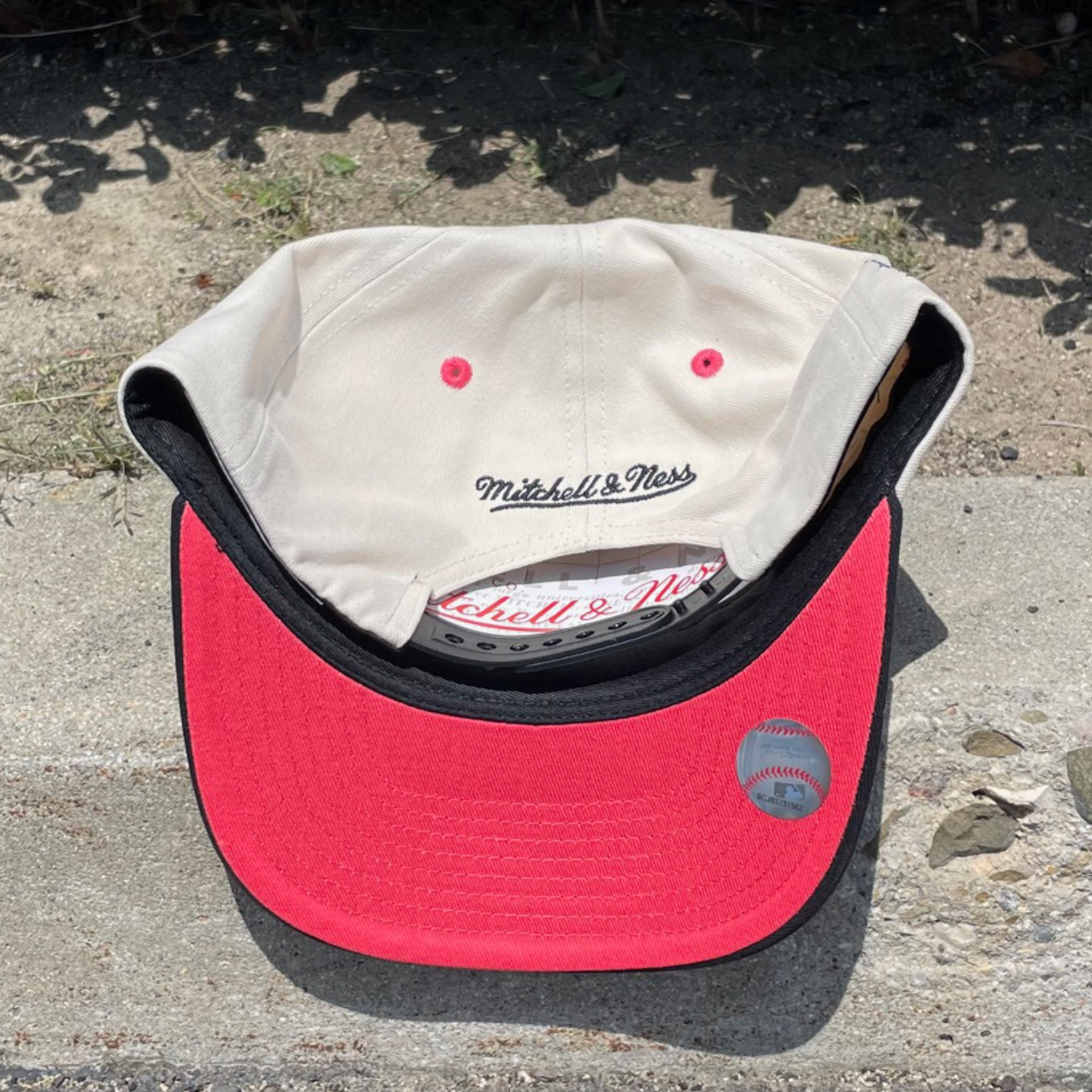 Off white black boston red sox overspray pro pinch fit mitchell and ness snapback