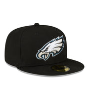 New Era Philadelphia Eagles Black 59FIFTY Fitted Hat front right view