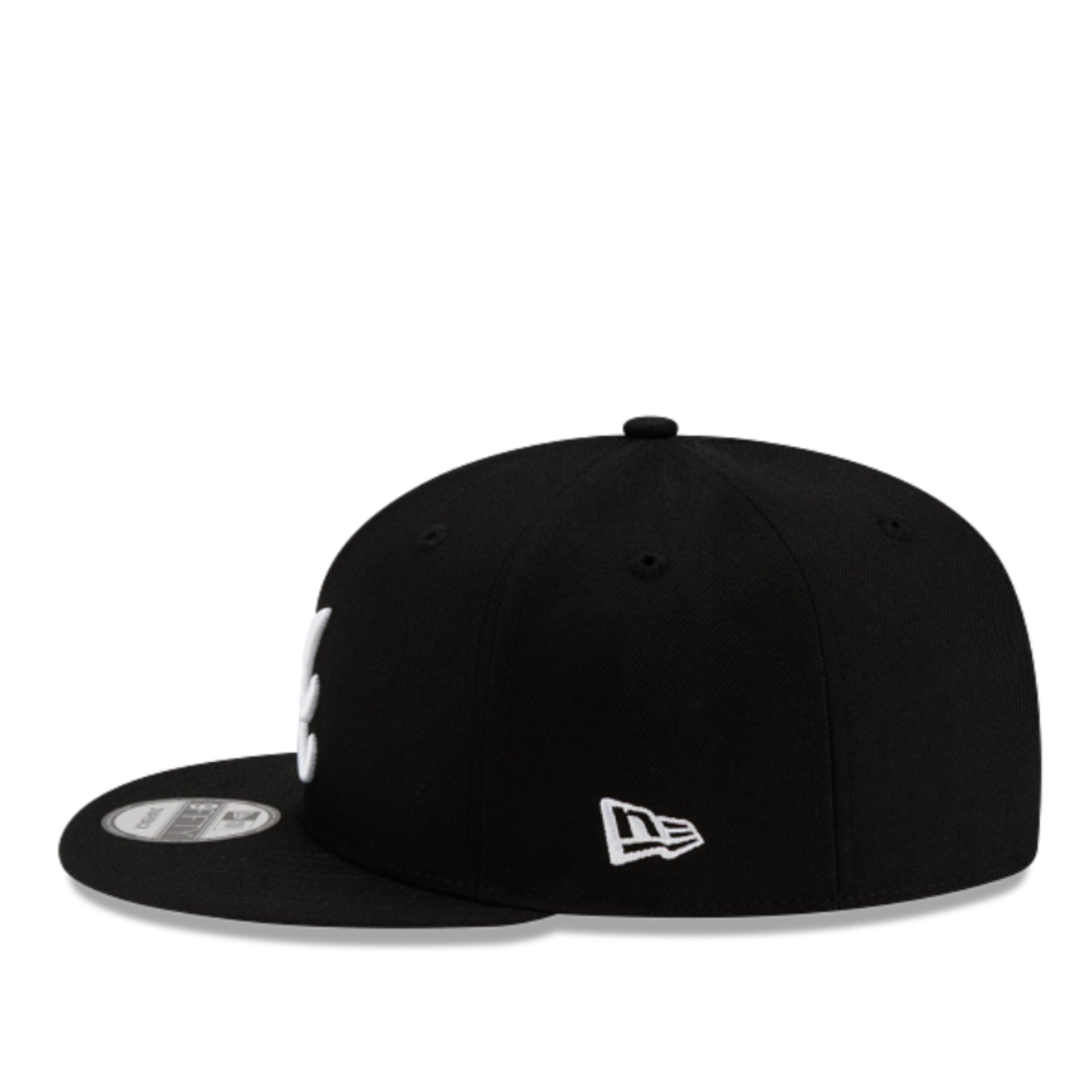 New Era Atlanta Braves Black White 9FIFTY Snapback Hat left side view