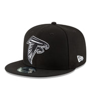 New Era Atlanta Falcons Black White 9FIFTY Snapback Hat front right view