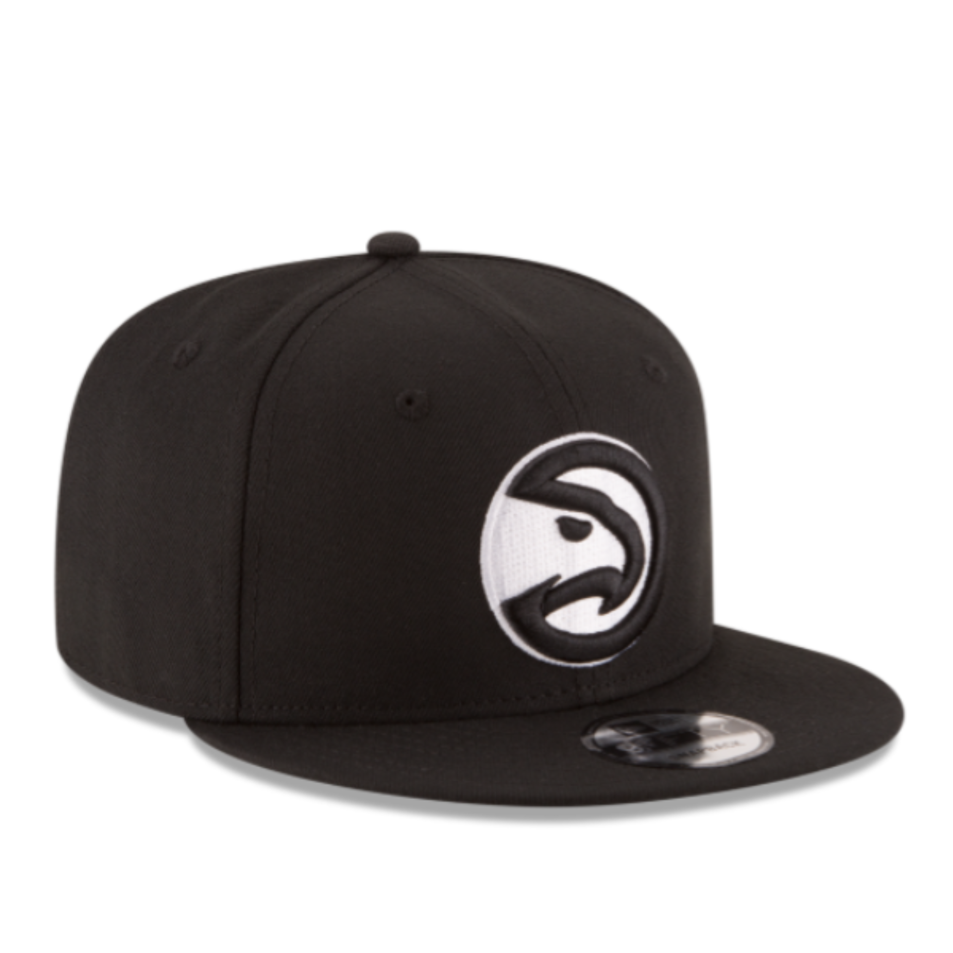 Side view of New Era Atlanta Hawks Black and White 9FIFTY Snapback Hat