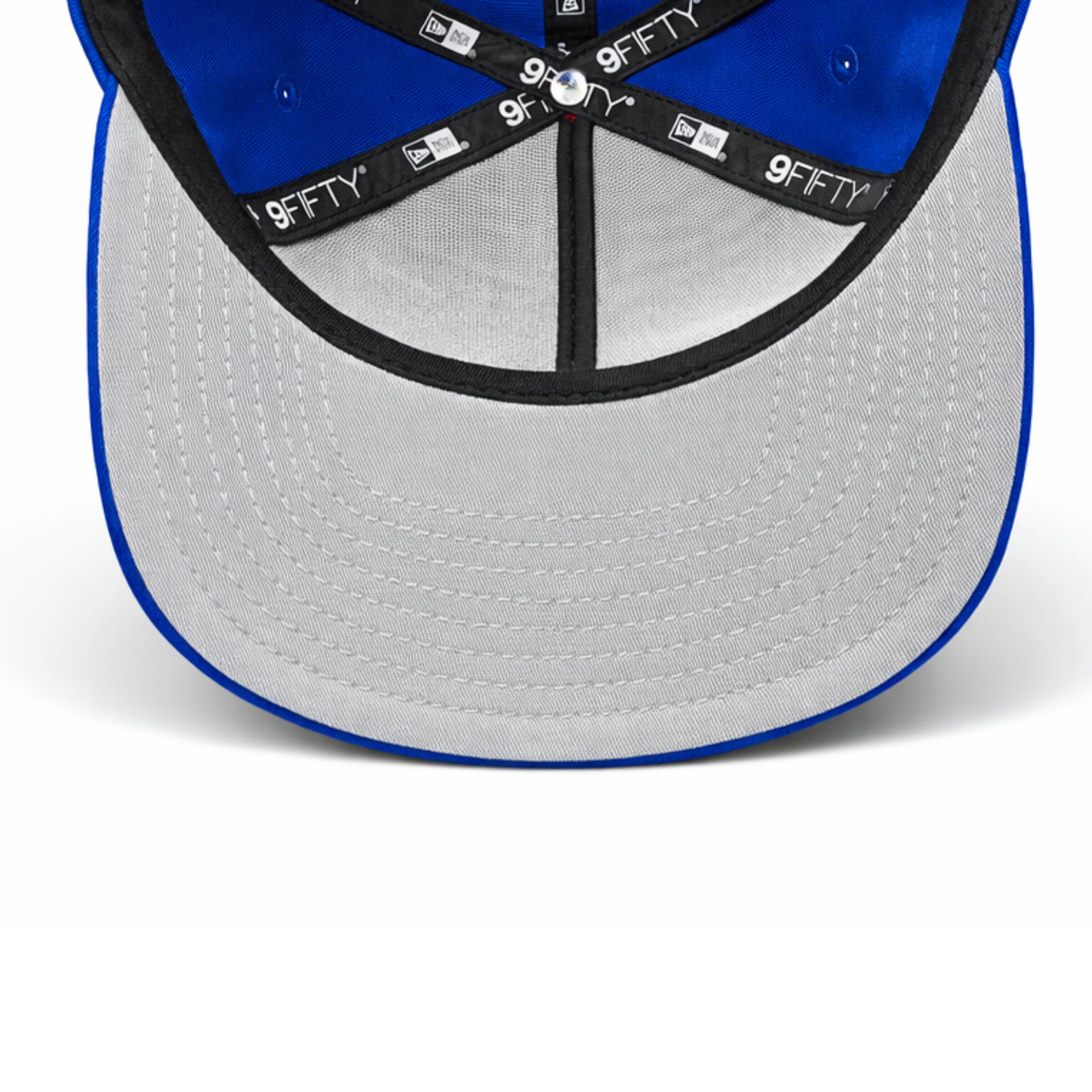 gray bottom of New Era Chicago White Sox 9FIFTY A-Frame Curved Snapback Hat - Blue