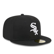 New Era Chicago White Sox Authentic Black White 59FIFTY Fitted Hat front right view