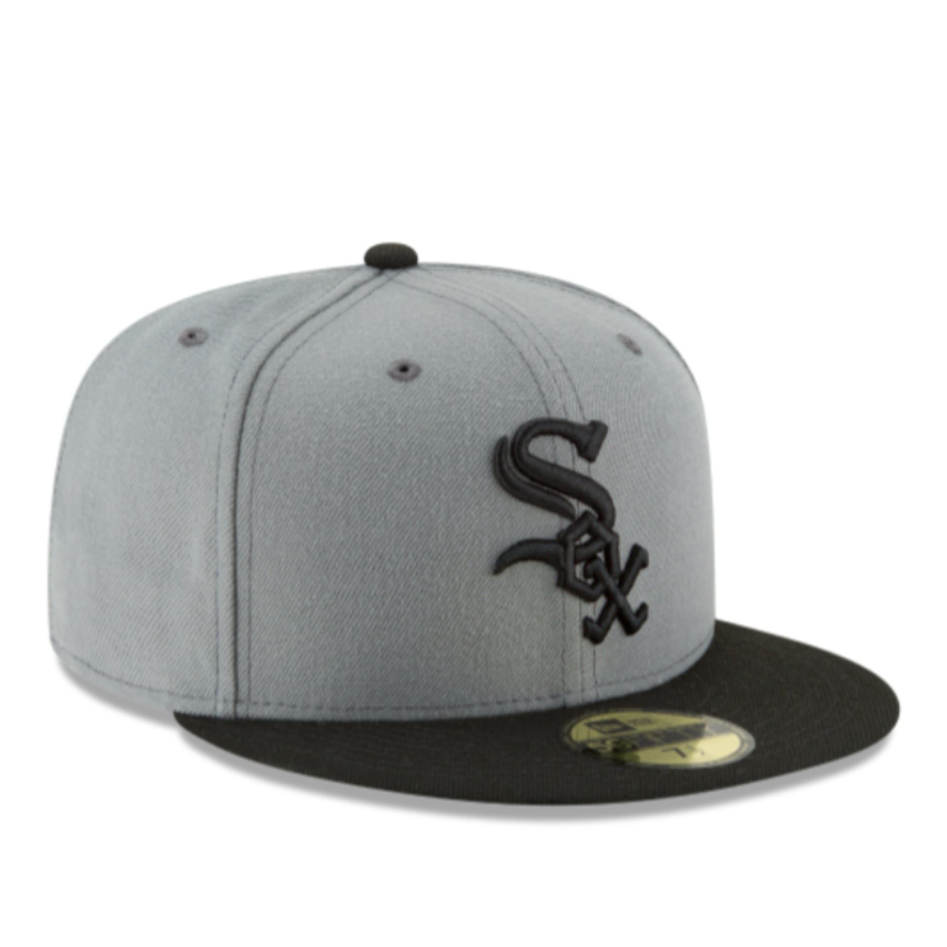 New Era Chicago White Sox Charcoal Black 59FIFTY Fitted Hat front right angle view