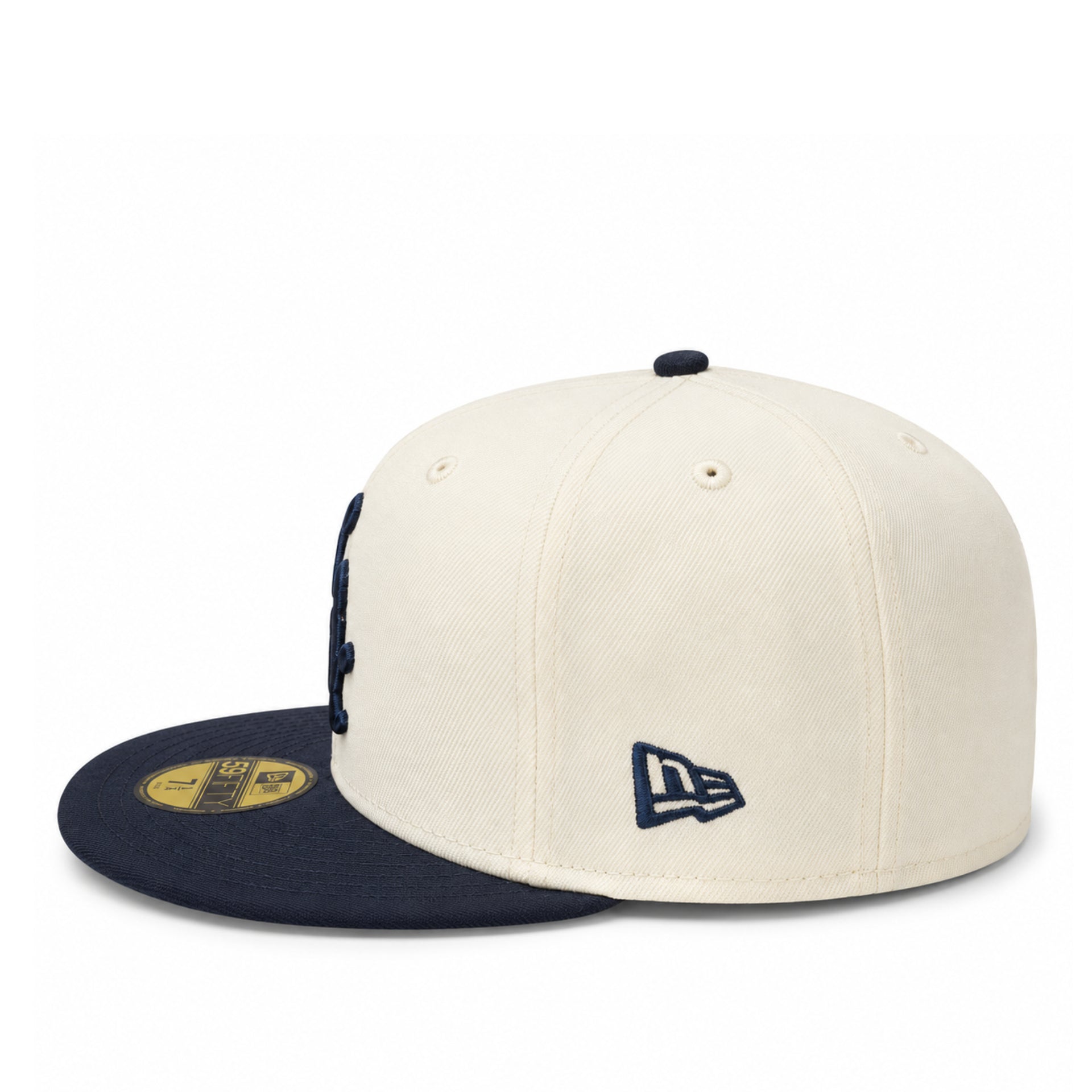 New Era Chicago White Sox 59FIFTY Fitted Hat - Chrome Navy left side view