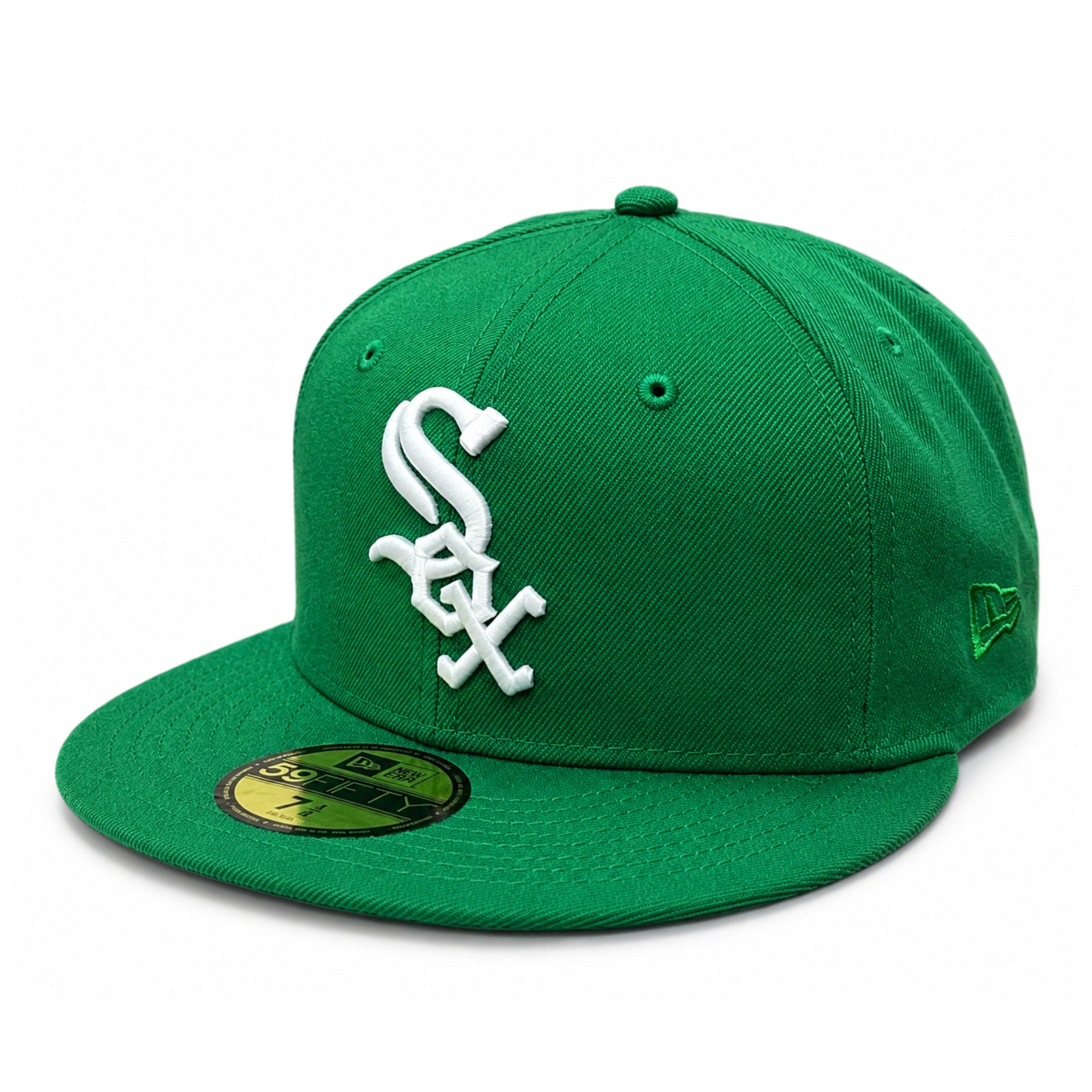 New Era Chicago White Sox Kelly Green 59FIFTY Fitted Hat front left view