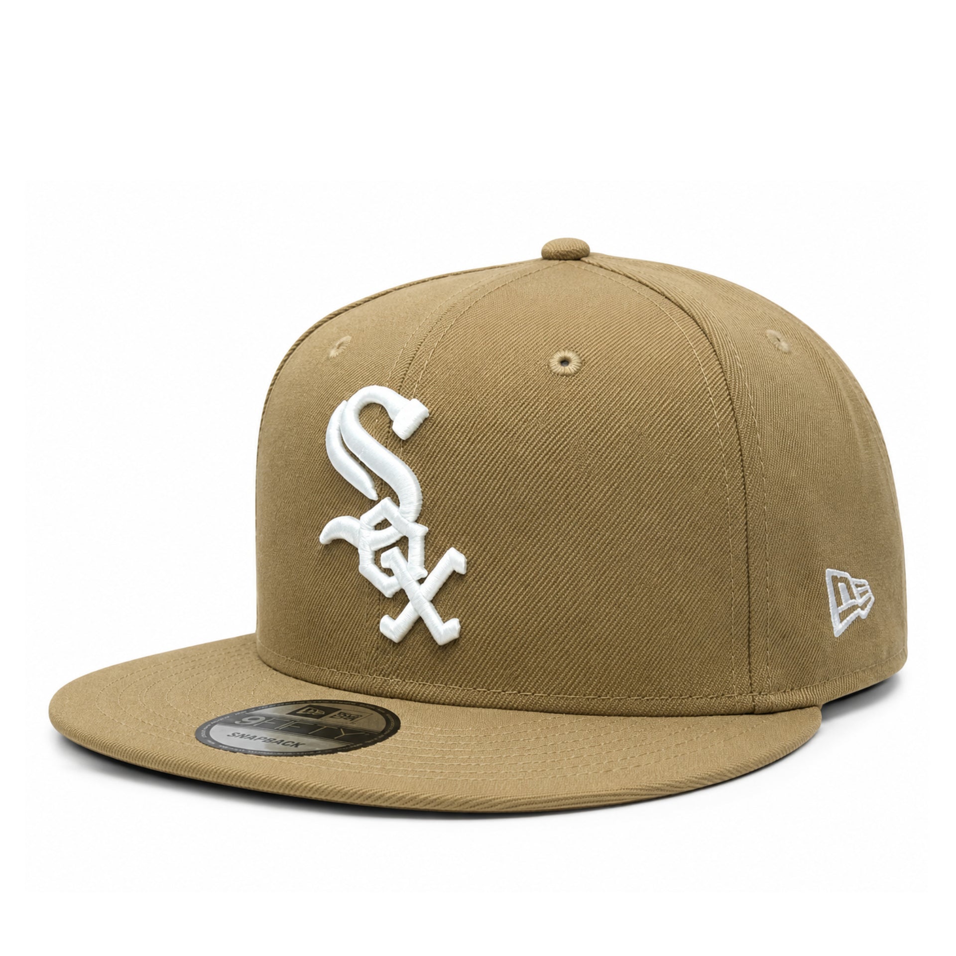 New Era Chicago White Sox Khaki 9FIFTY Snapback Hat front left angle view