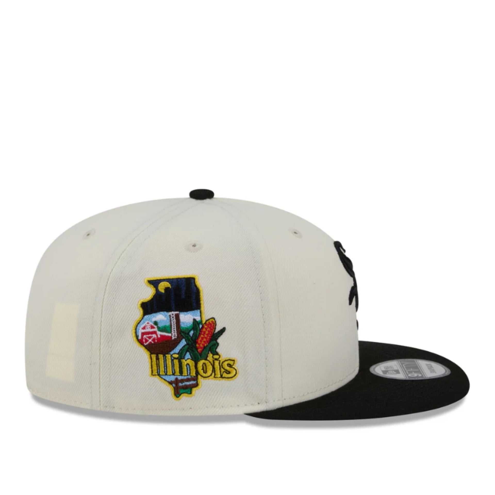 New Era Chicago White Sox Localized 9FIFTY Snapback Hat - Chrome/Black 2 Tone side patch view