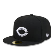New Era Cincinnati Reds Black White 59FIFTY Fitted Hat front left angle view