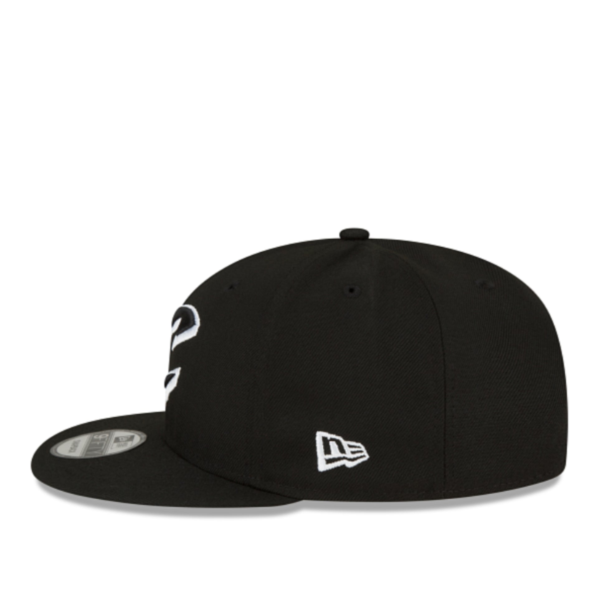 New Era Cleveland Cavaliers Black White 9FIFTY Snapback Hat left side view