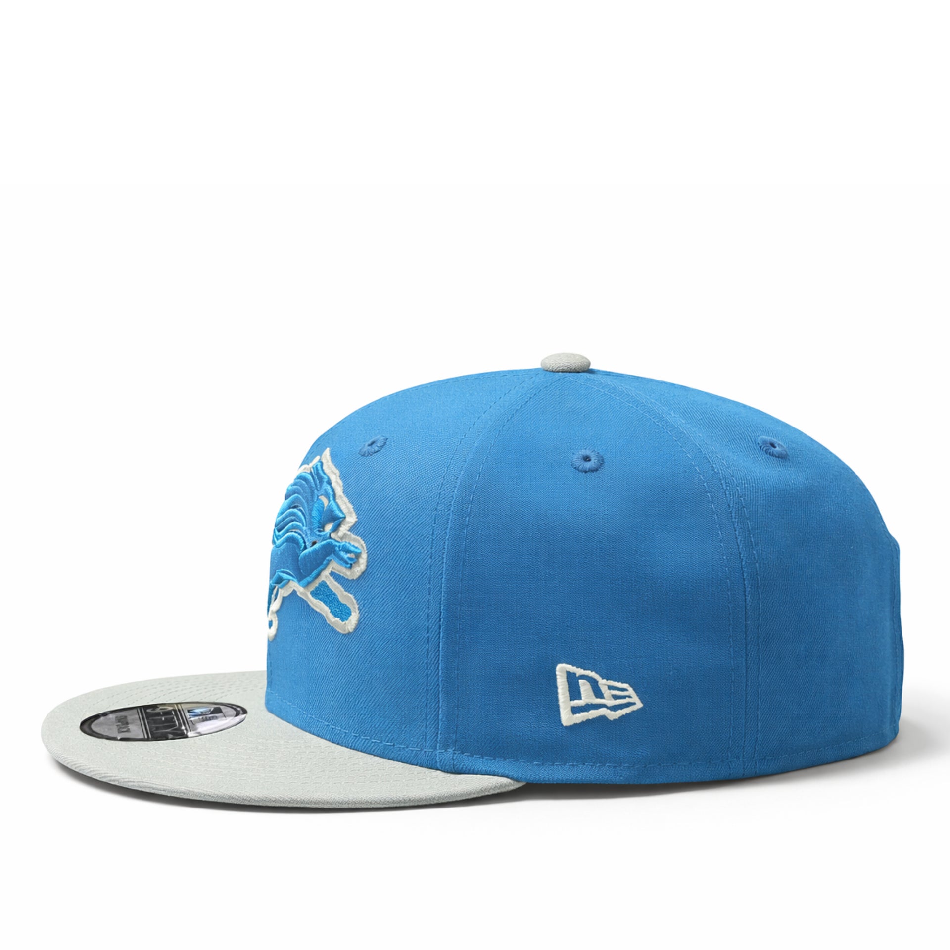 side view of New Era Detroit Lions Black 9FIFTY Snapback Hat - Sky Blue/Gray