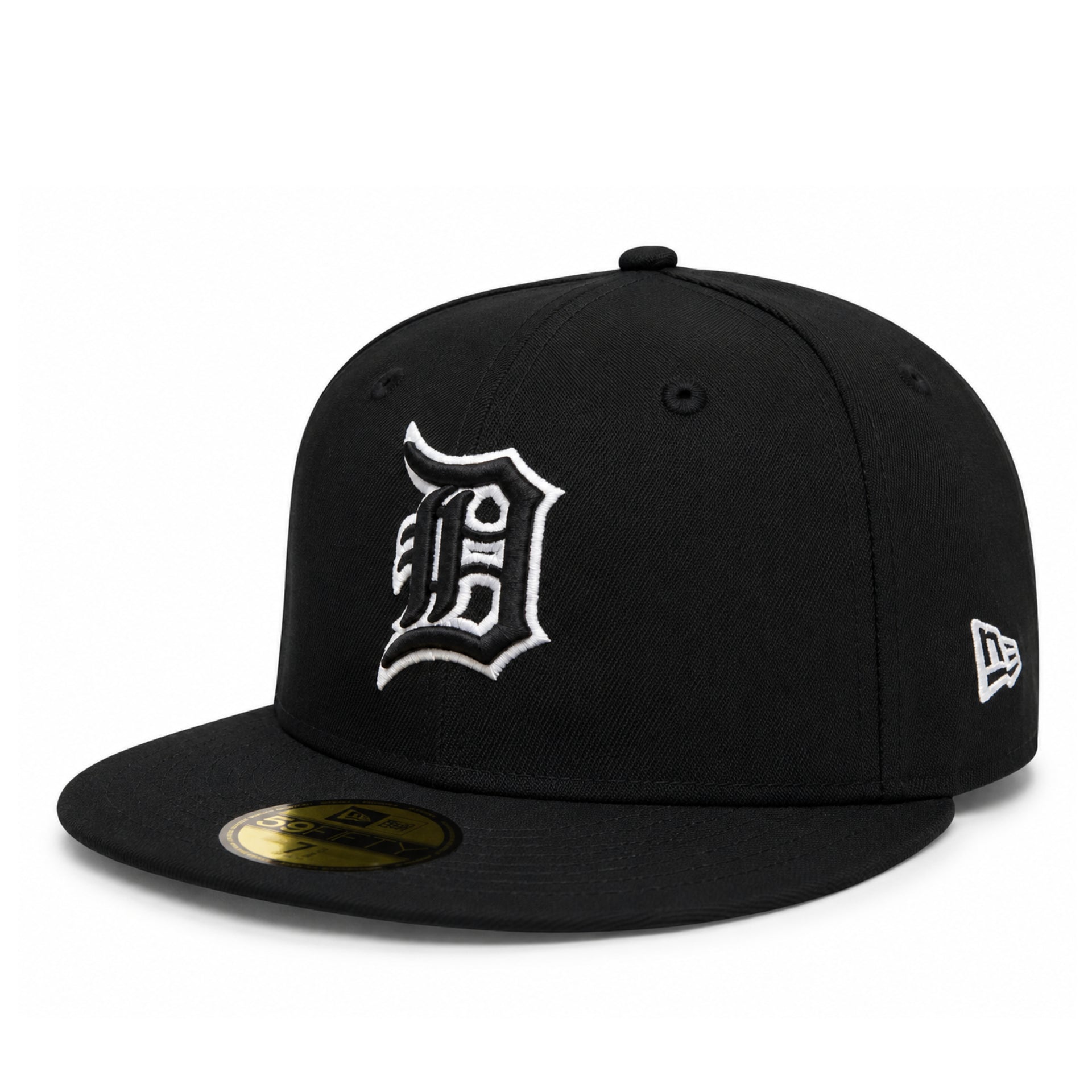 New Era Detroit Tigers Black White Outline 59FIFTY Fitted Hat front angle view