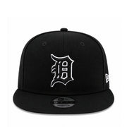 New Era Detroit Tigers Black White Outline 9FIFTY Snapback Hat front view
