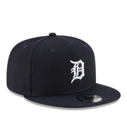 New Era Detroit Tigers Navy 9FIFTY Snapback Hat front right view