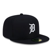 New Era Detroit Tigers Authentic Collection 59FIFTY Fitted Hat - Navy front right view