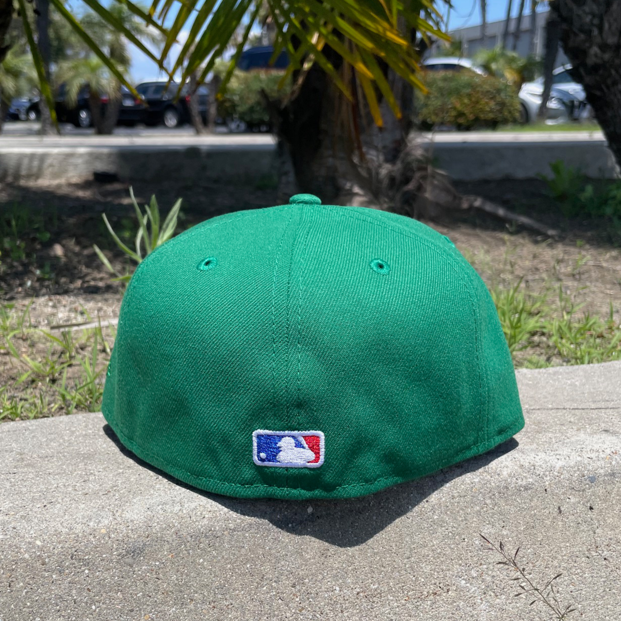 New Era Los Angeles Dodgers Kelly Green 59FIFTY Fitted Hat Back View