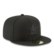 New Era Houston Astros Black on Black 9FIFTY Snapback Hat front right view