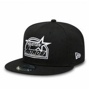 New Era Houston Astros Cooperstown 9FIFTY snapback hat in black featuring embroidered Astros logo and adjustable snapback closure.