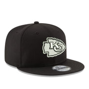 New Era Kansas City Chiefs KC Black White 9FIFTY Snapback right side view