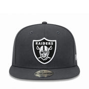 New Era Las Vegas Raiders Dark Graphite 9FIFTY Snapback Hat front view