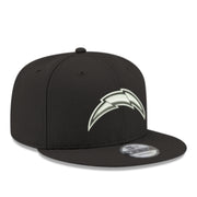 New Era Los Angeles Chargers Black White 9FIFTY Snapback Hat front right view