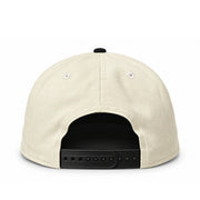 Back view of New Era Los Angeles Lakers 9FIFTY Chrome Black 100% cotton snapback hat featuring an adjustable black snapback closure