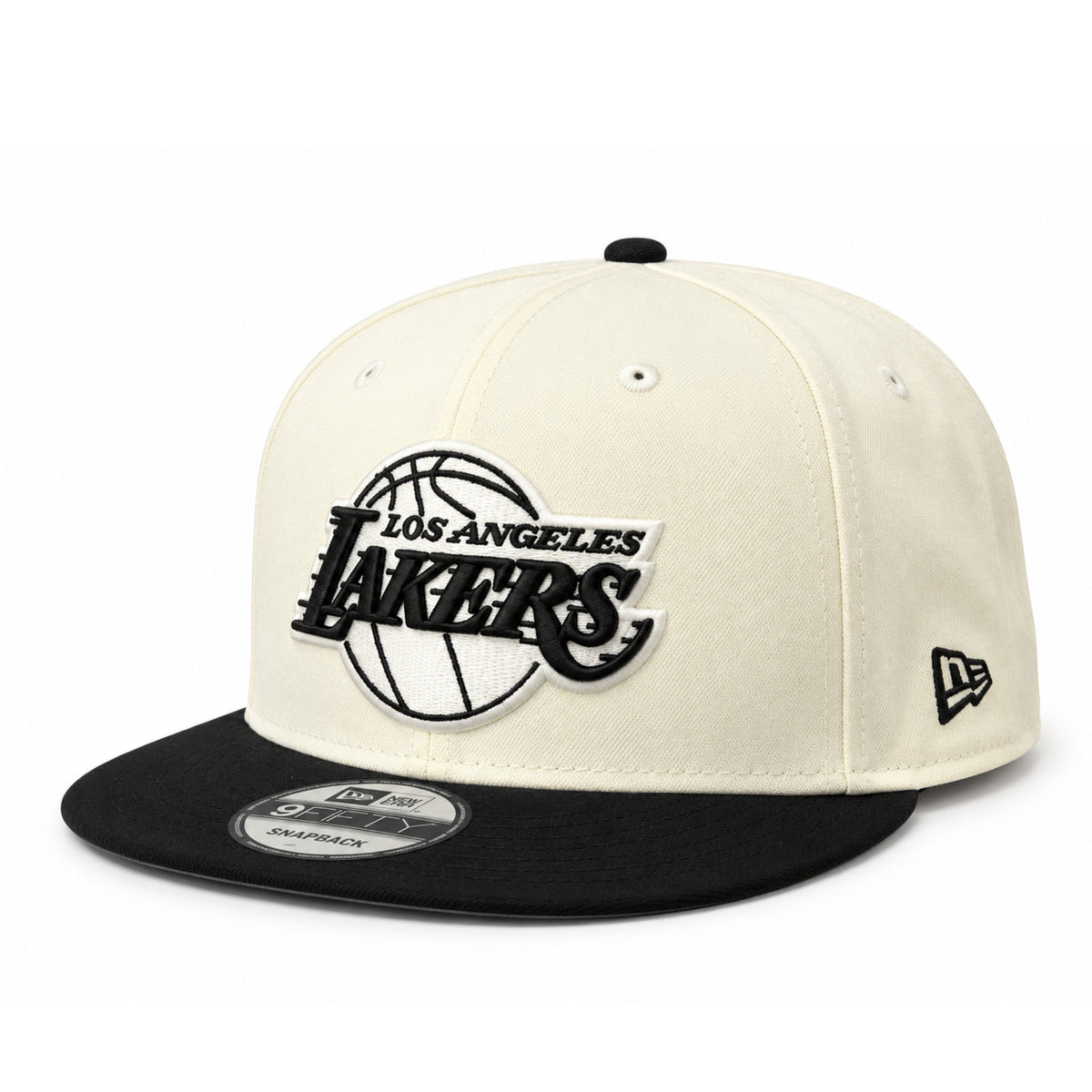 New Era Los Angeles Lakers 9FIFTY snapback hat in Chrome Black, made from 100% cotton with raised Lakers logo and flat black visor, main angle