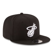 New Era Miami Heat Black White 9FiFTY Snapback Hat front right view