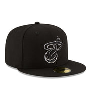 New Era NBA Miami Heat 59FIFTY Fitted Hat - Black White Outlined front right view