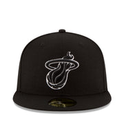 New Era NBA Miami Heat 59FIFTY Fitted Hat - Black White Outlined front view