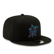 New Era Miami Marlins Black 9FIFTY Snapback Hat front right view