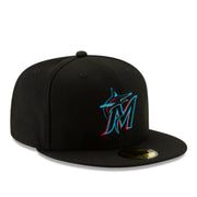 New Era Miami Marlins 59FIFTY On-Field Fitted Hat – Black right front angle view
