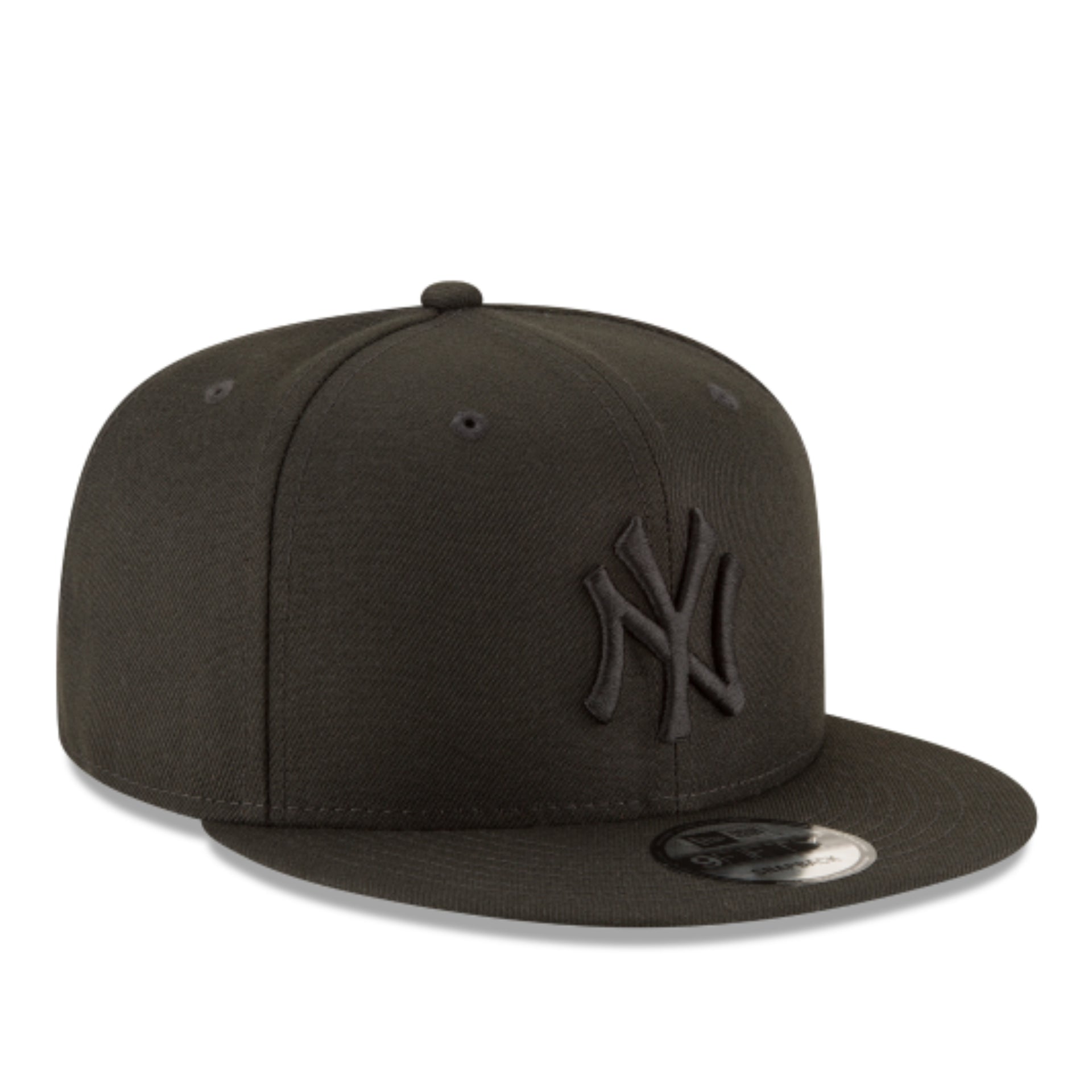 New Era New York Yankees NY Black on Black 9FIFTY Snapback front right view