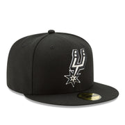 New Era NBA San Antonio Spurs 59FIFTY New Era Fitted Hat front right view