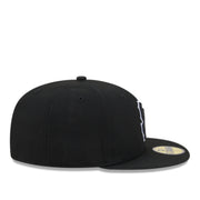 New Era San Francisco Giants Black White Outlined 59FIFTY Fitted Hat right side view