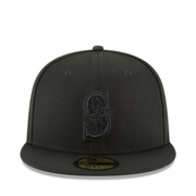 Front View of New Era Seattle Mariners Black on Black 59FIFTY Fitted Cap