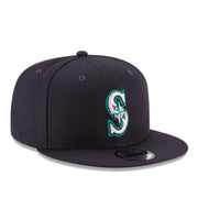 New Era Seattle Mariners Navy 9FIFTY Snapback Hat front right angle view