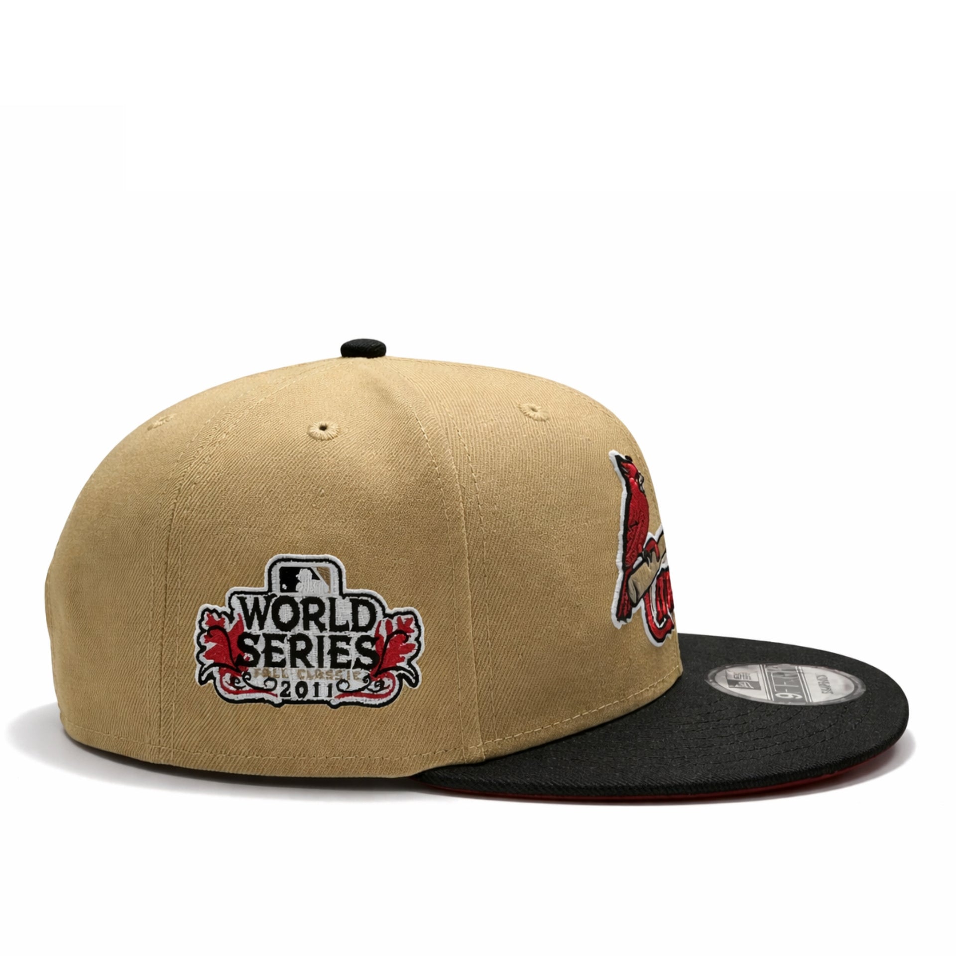 side patch of New Era St. Louis Cardinals 2011 World Series 9FIFTY Snapback – Khaki Black Cooperstown Hat