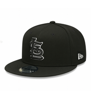 New Era St. Louis Cardinals Black White Outline 9FIFTY Snapback front angle view