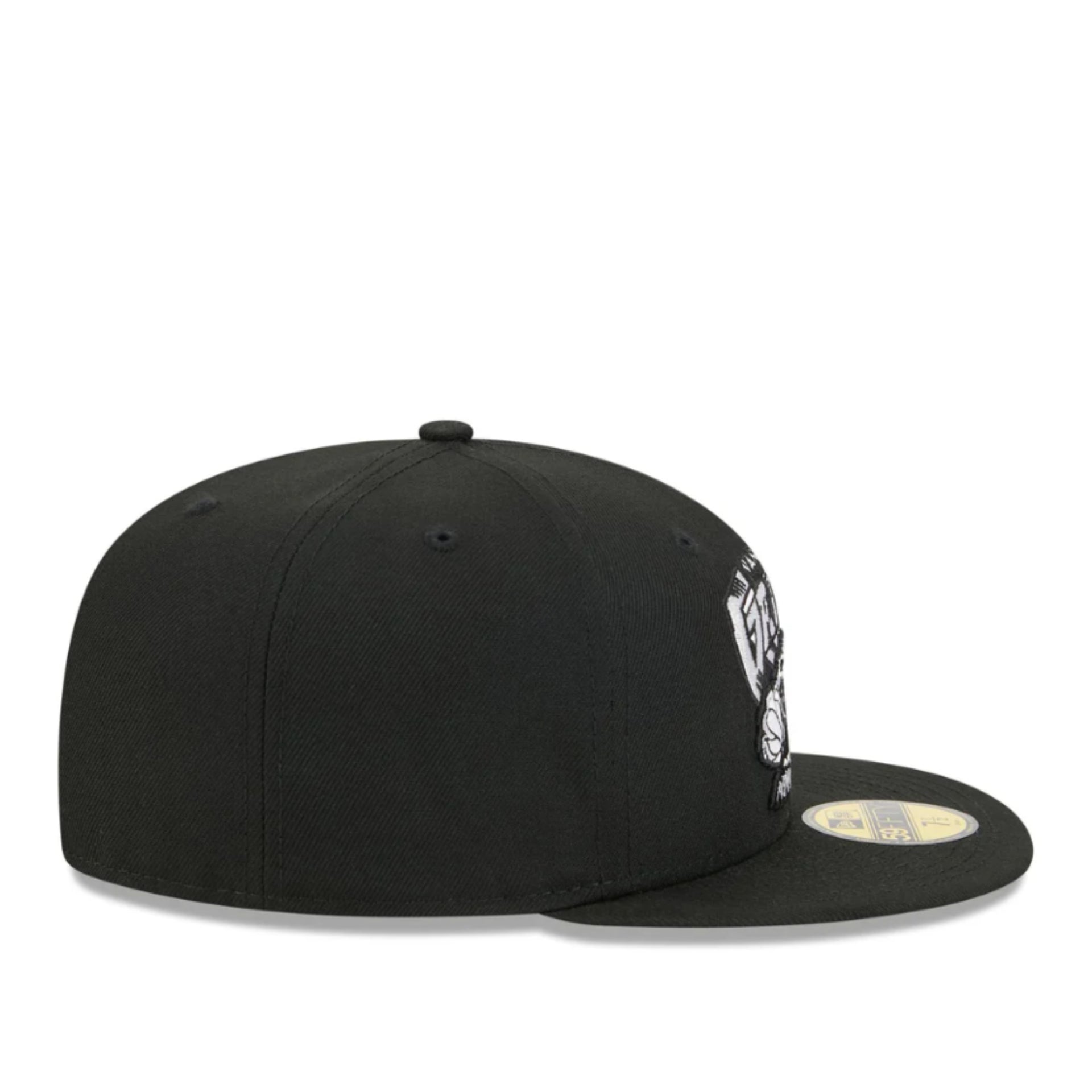 New Era Vancouver Grizzlies Black White 59FIFTY Fitted Hat right side view