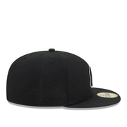 New Era New York Yankees Black White Outlined 59FIFTY Fitted Hat right side view